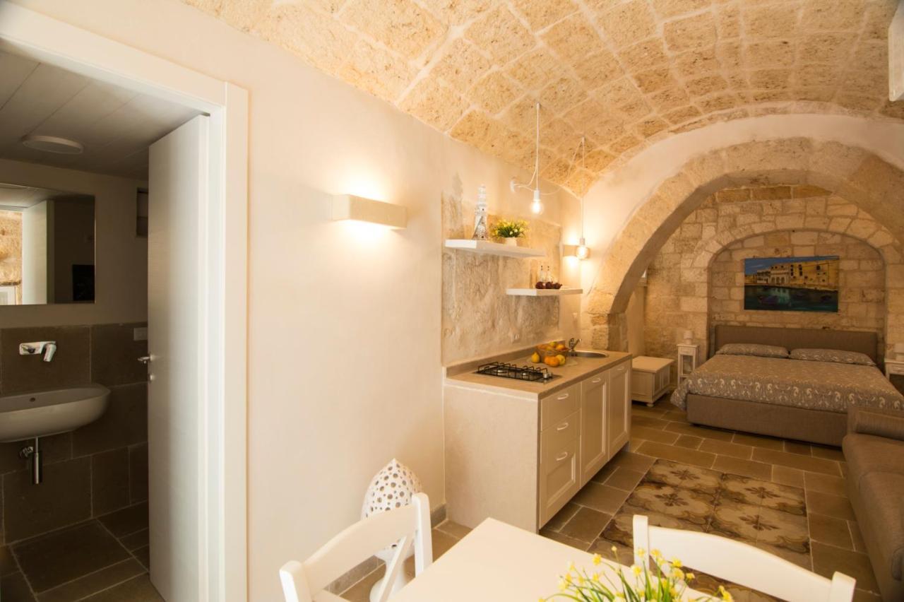 Dimore Del Borgo Antico - Il Sottano Monopoli Exterior photo