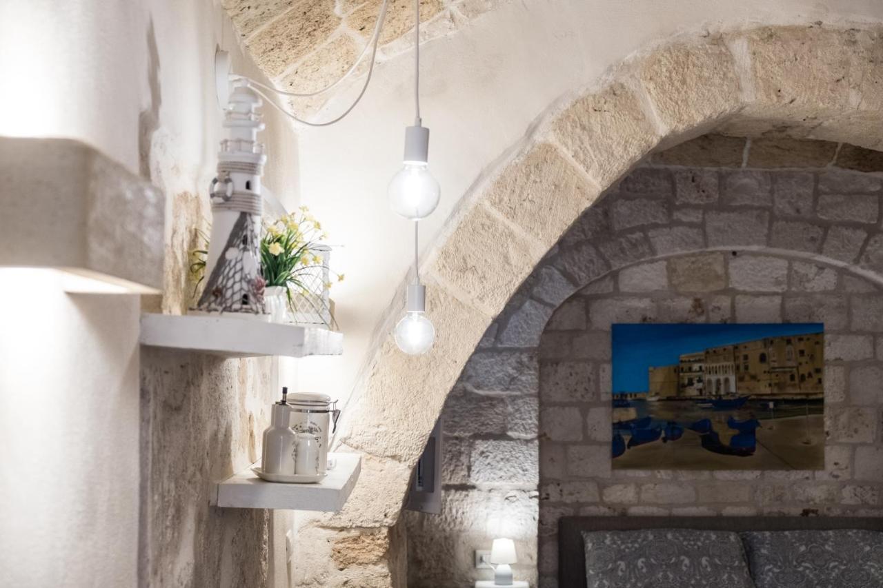 Dimore Del Borgo Antico - Il Sottano Monopoli Exterior photo